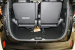 Toyota Alphard - Image 12