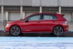 ⁦Volkswagen Golf GTI⁩ - الصورة ⁦3⁩