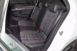 ⁦Volkswagen Golf GTI⁩ - الصورة ⁦10⁩